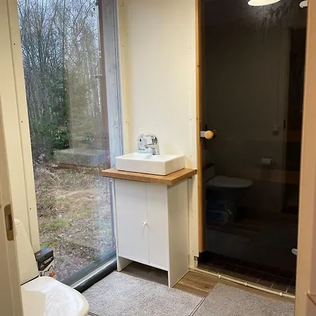 בקתה By The Sea With Sauna And Jacuzzi