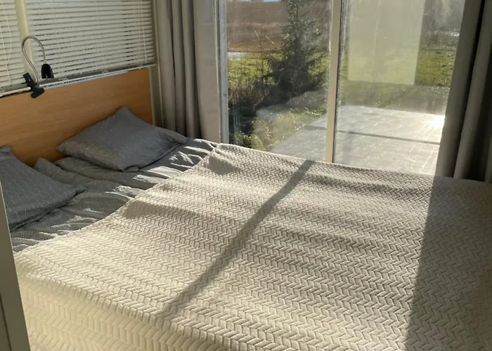 By The Sea With Sauna And Jacuzzi בקתה לוביסה