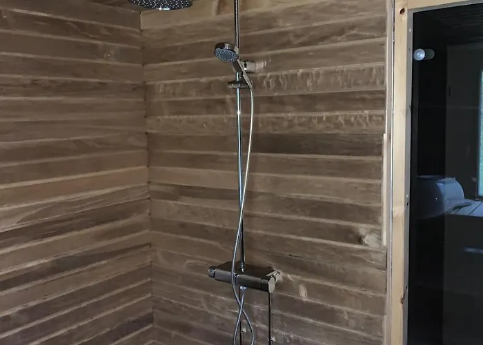 By The Sea With Sauna And Jacuzzi * לוביסה