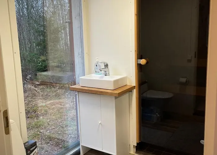 בקתה By The Sea With Sauna And Jacuzzi