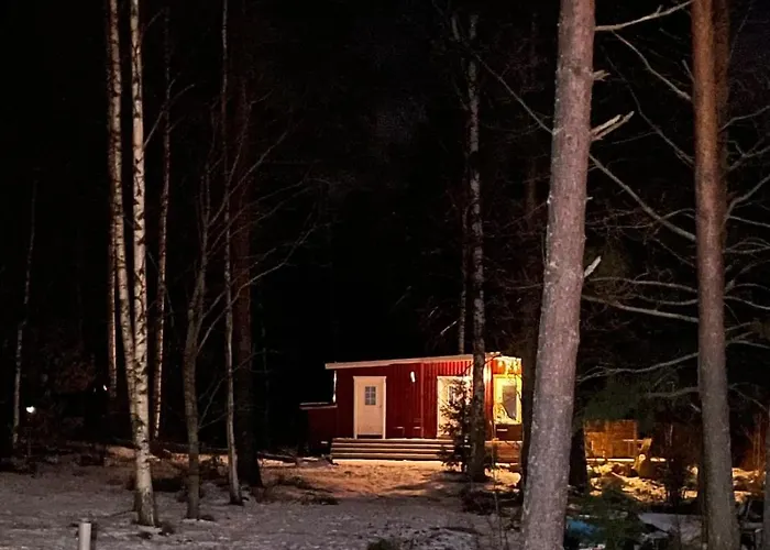 By The Sea With Sauna And Jacuzzi בקתה